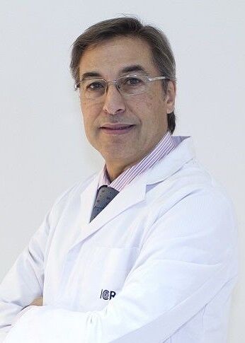 Doctor Dermatologoa Agus Lahera León